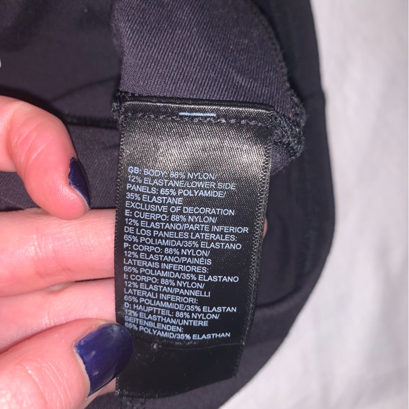 The North Face Flashdry Cropped Leggings - Picture 7 of 8